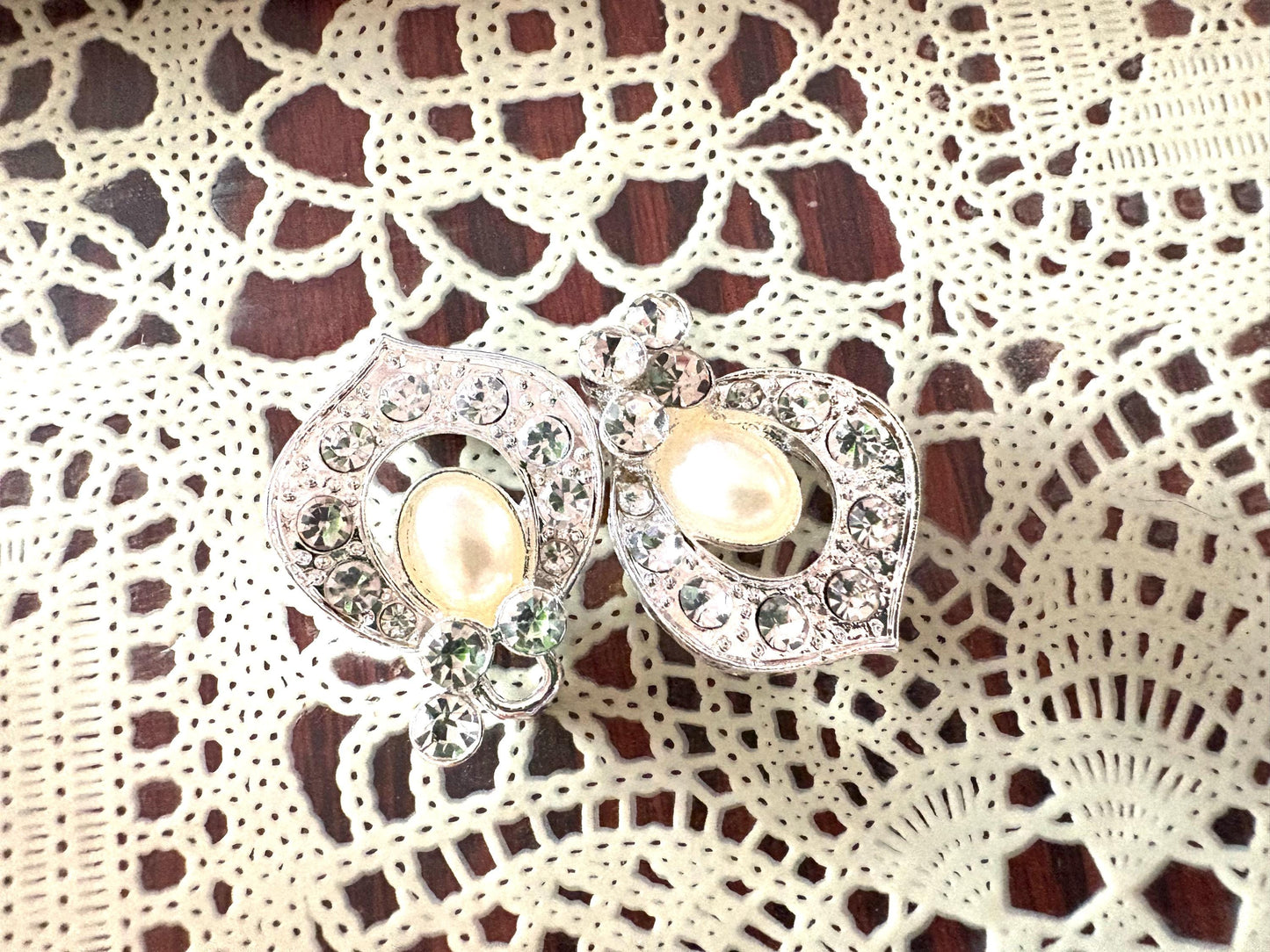 Crystal Rhinestone Buckle Clasp: Pearl & Silver Wedding Closure