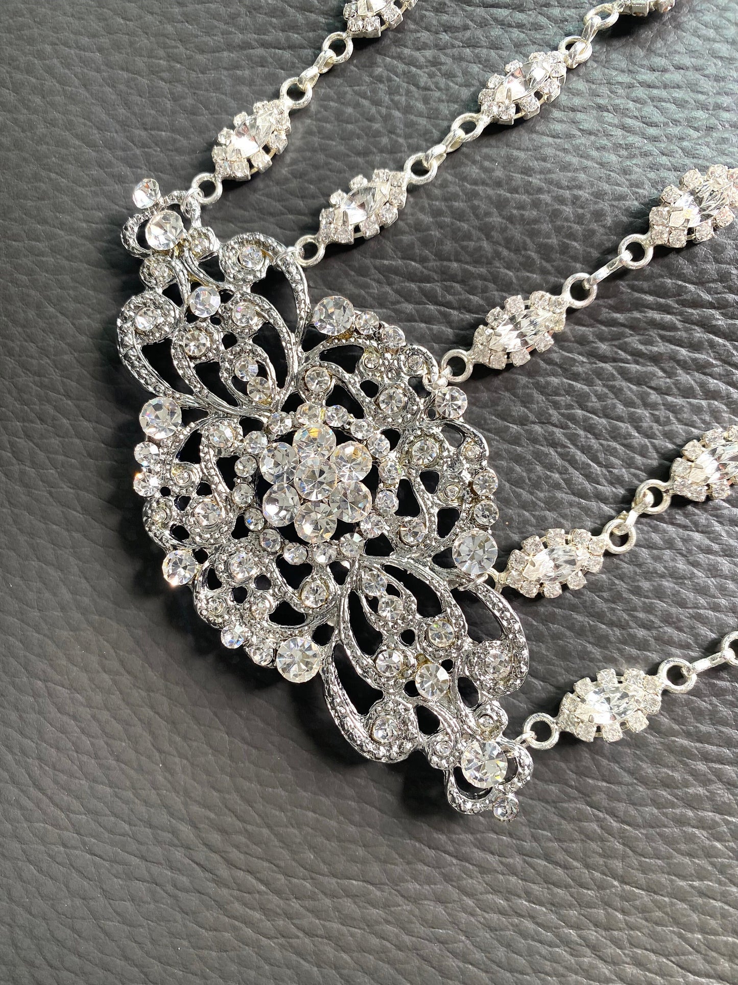 Make A Vintage Wedding | Rhinestone Crystal Hair Accessory : Bridal Wedding Hair Clip Hair Chain