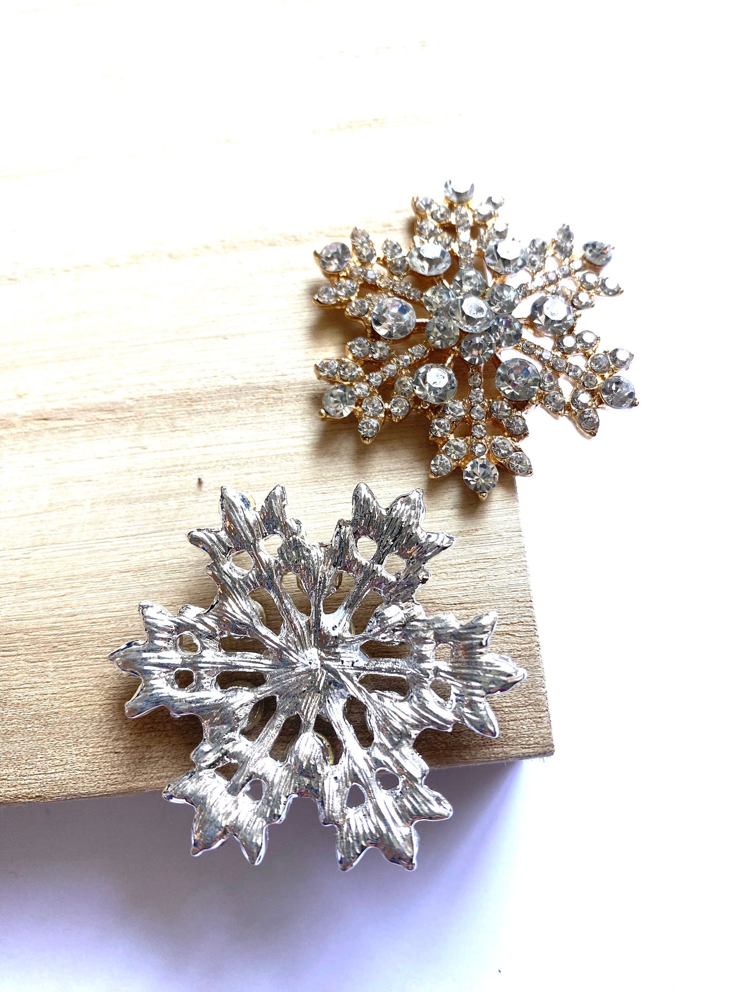 Snowflake Rhinestone Button: Gold & Silver Flat Back Buckle (2 pcs)