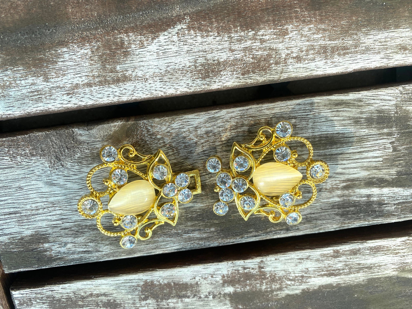 Gold Rhinestone Wedding Clasp: Sash Belt Hook Closure (3.2cm x 6.6cm)