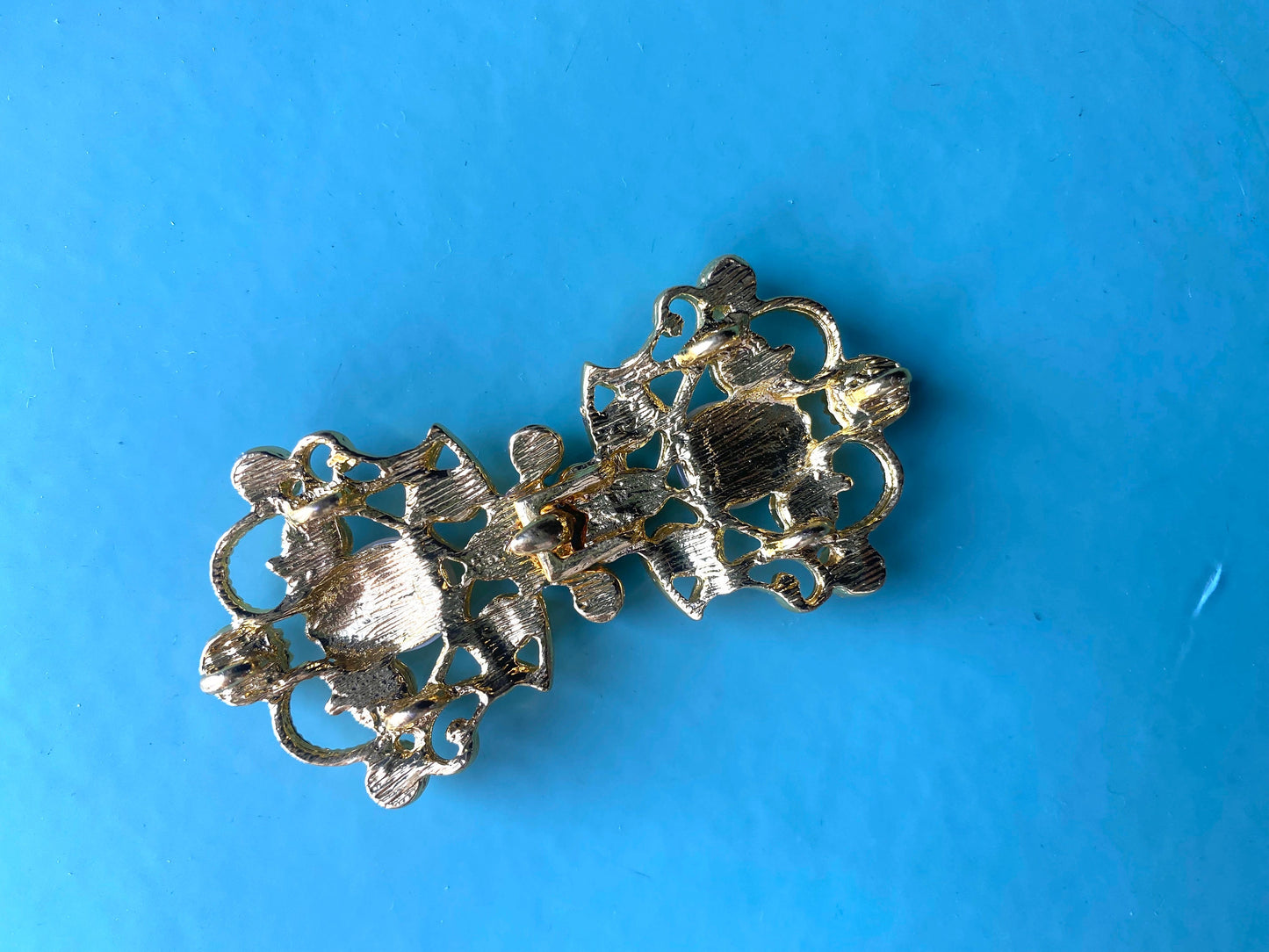 Gold Rhinestone Wedding Clasp: Sash Belt Hook Closure (3.2cm x 6.6cm)