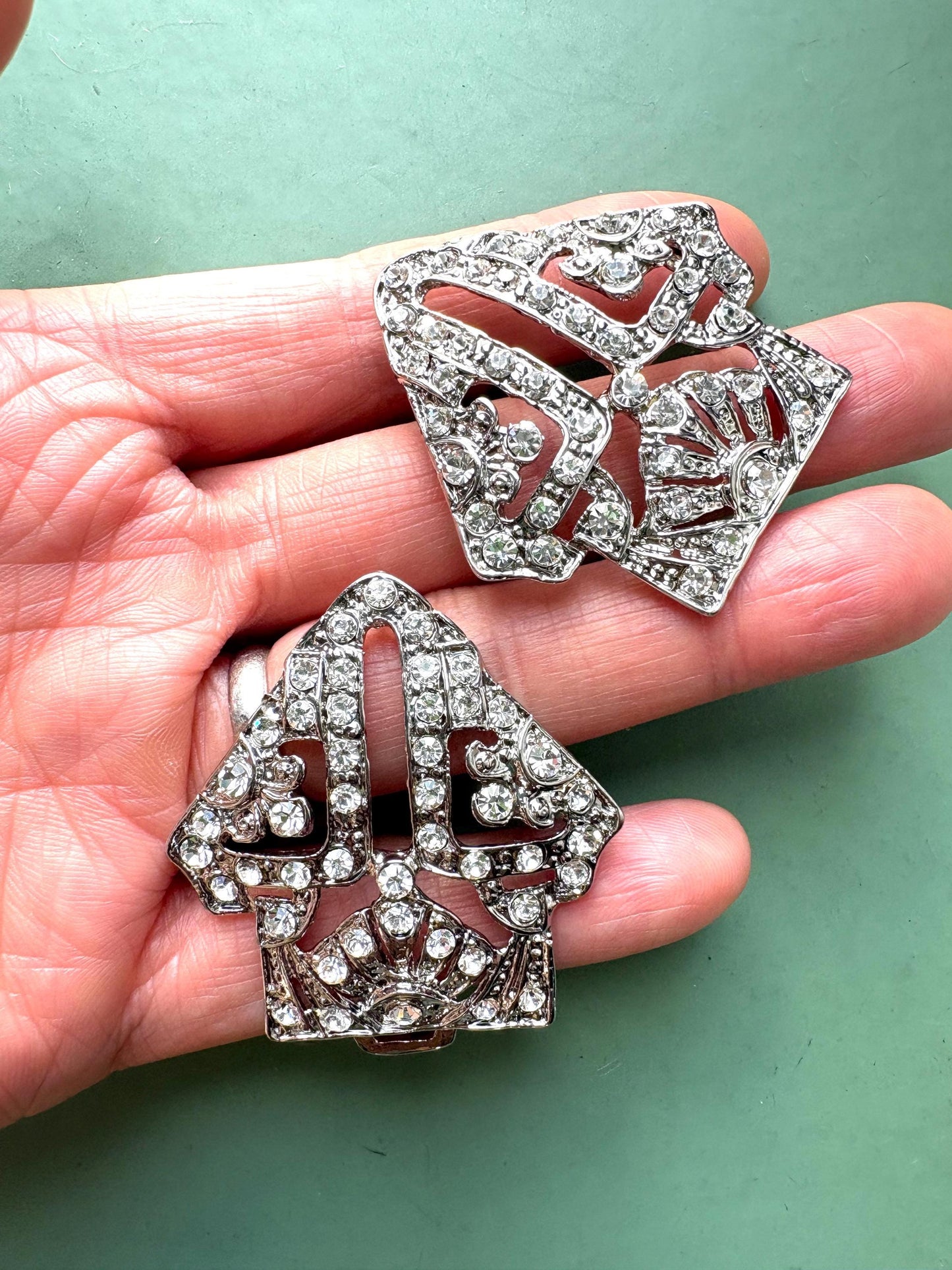 Rhinestone Crystal Clasp: Silver Wedding Buckle with Hook and Eye Closure ButtonButton