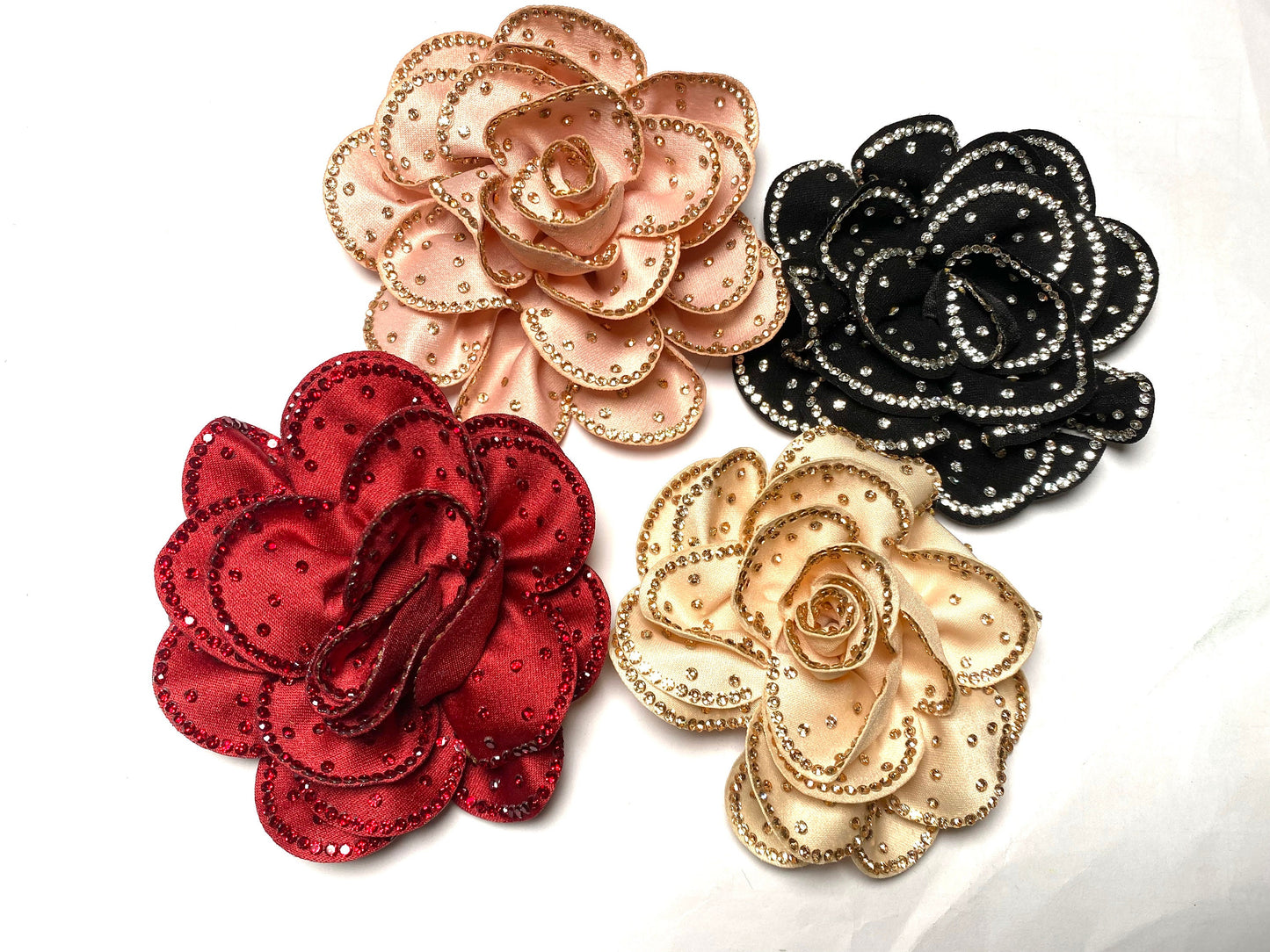 Elegant Fabric Rhinestone Rose Flowers Shoe Clips (Set of 2) Beige White 