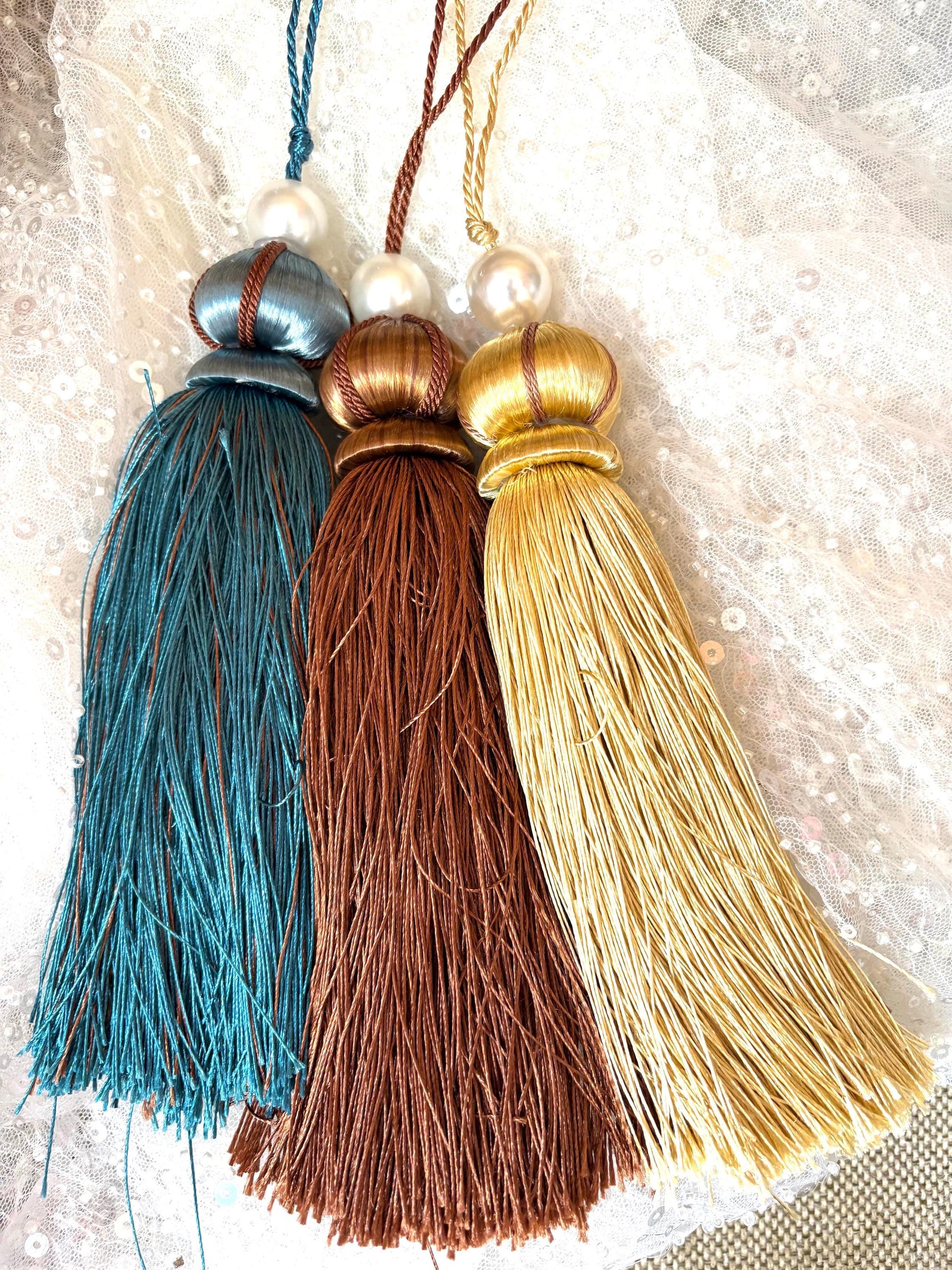 Long Key Tassels for Versatile Decorating, Long Decorative Tassel: Home Decor, Curtain Tieback (7.6 inch) 