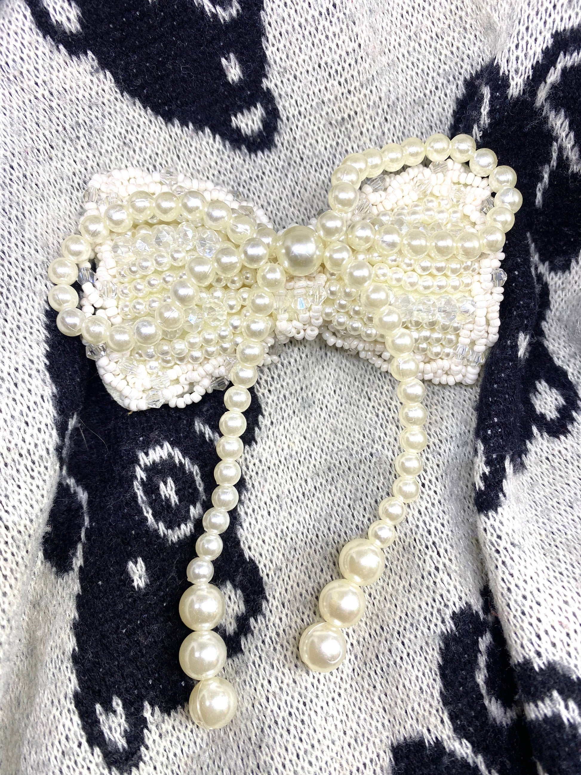 Elegant Bow Pearl Patch for Brooch, Hair Clip & Wedding Accessories 