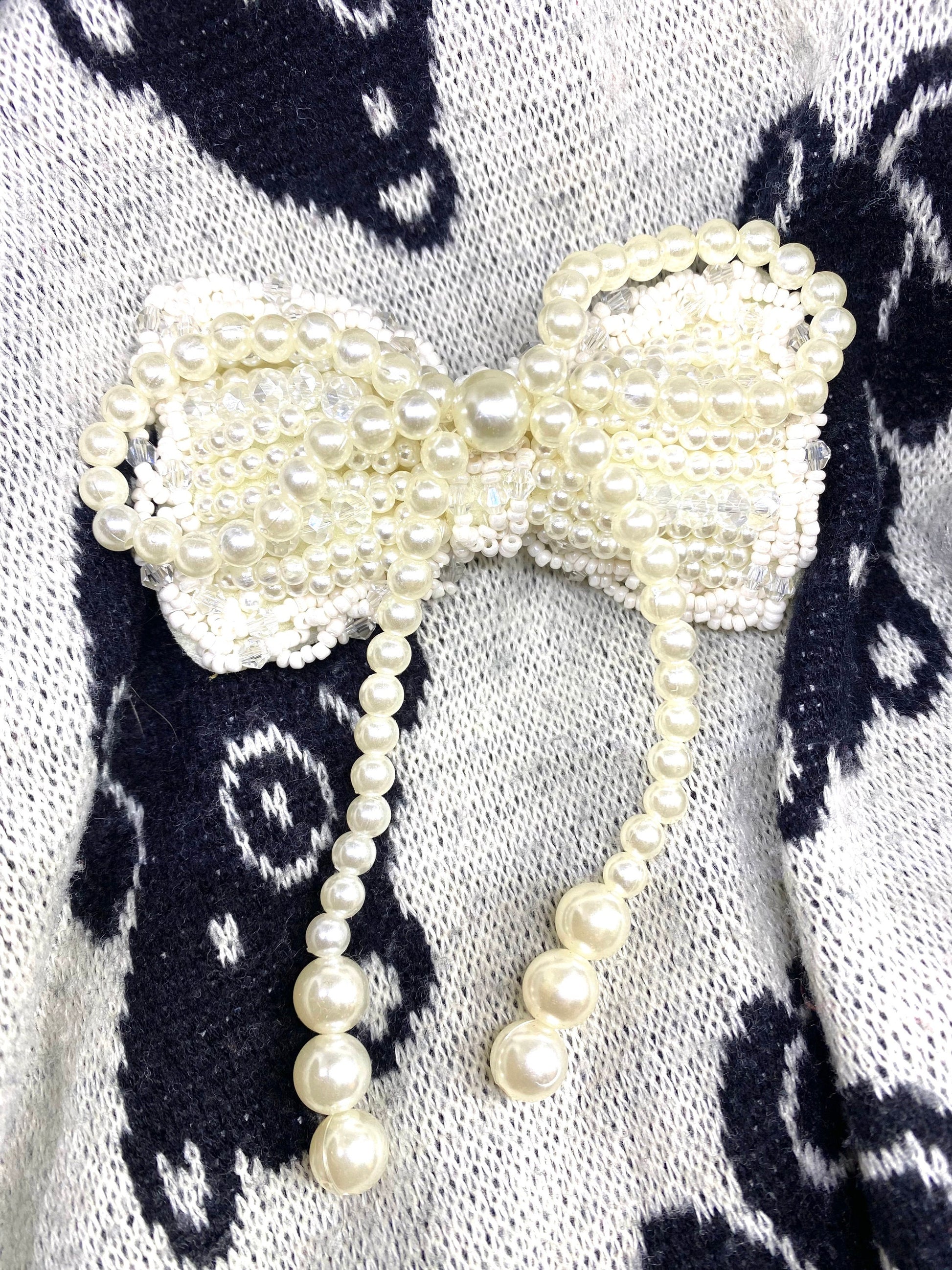 Elegant Bow Pearl Patch for Brooch, Hair Clip & Wedding Accessories 