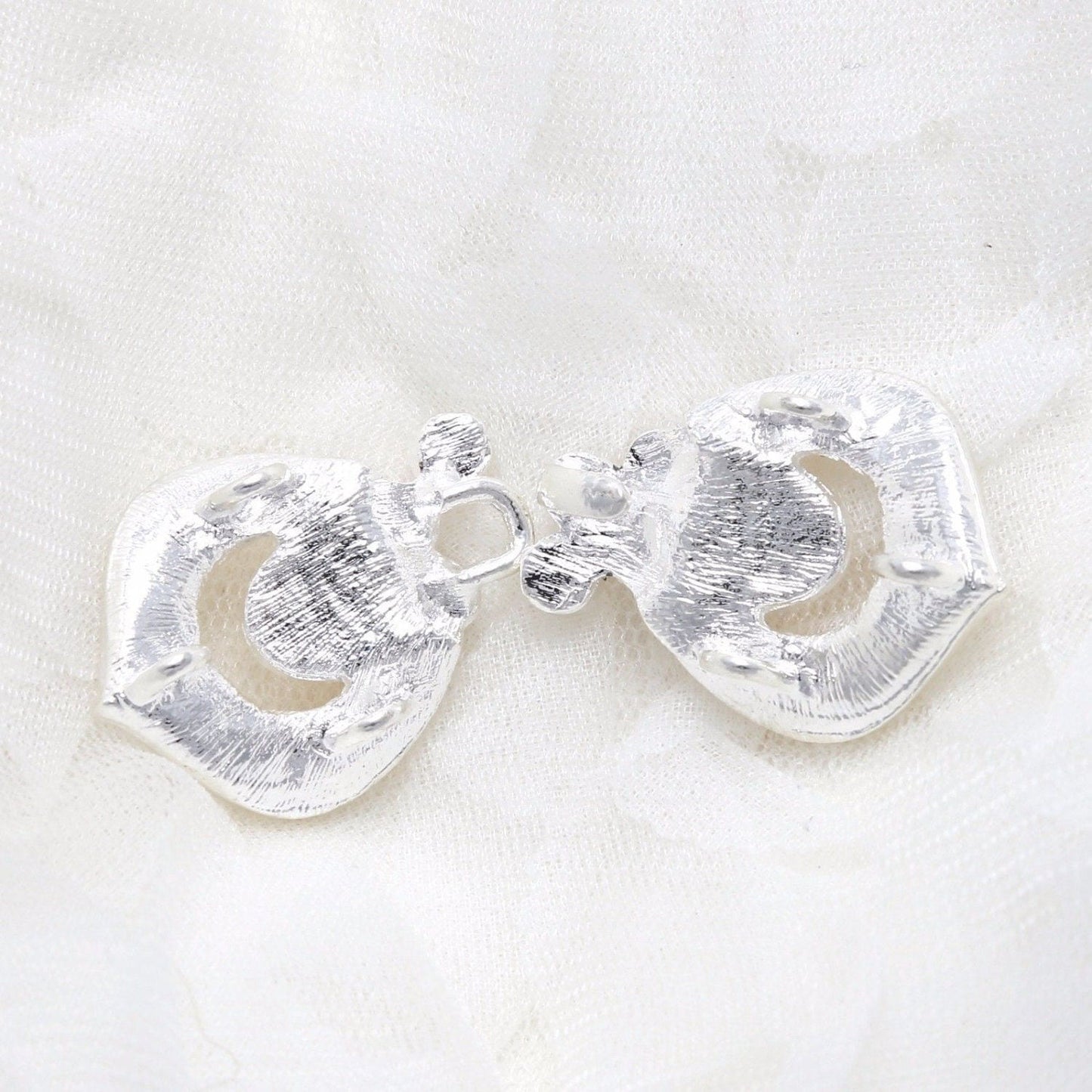 Crystal Rhinestone Buckle Clasp: Pearl & Silver Wedding Closure