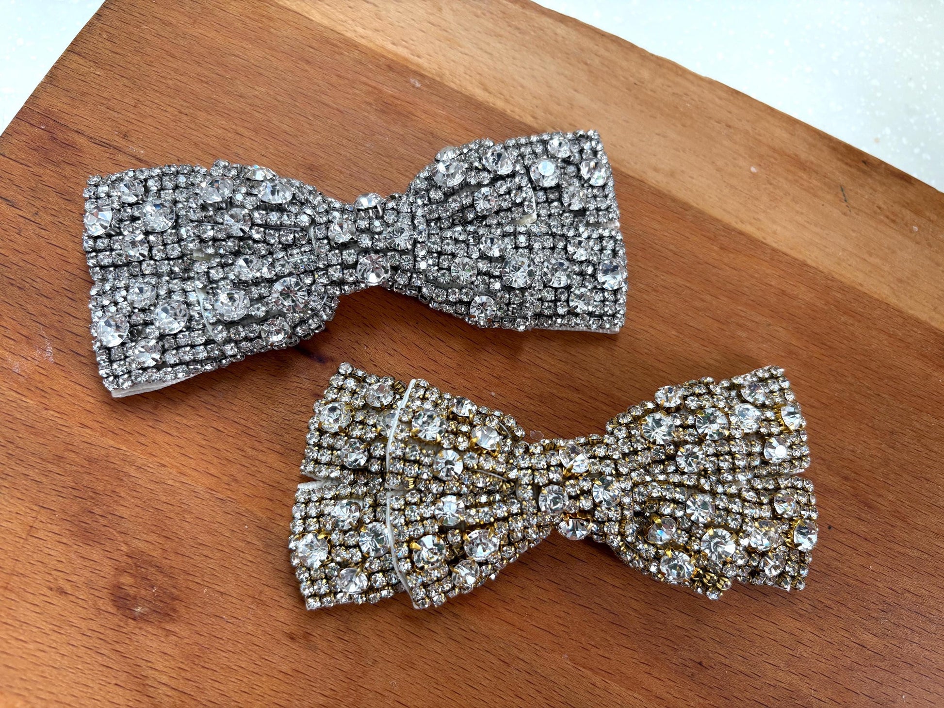 Rhinestone Bow Appliqué: Crystal Embellishment, Hair Accessories (4.5 inch) 