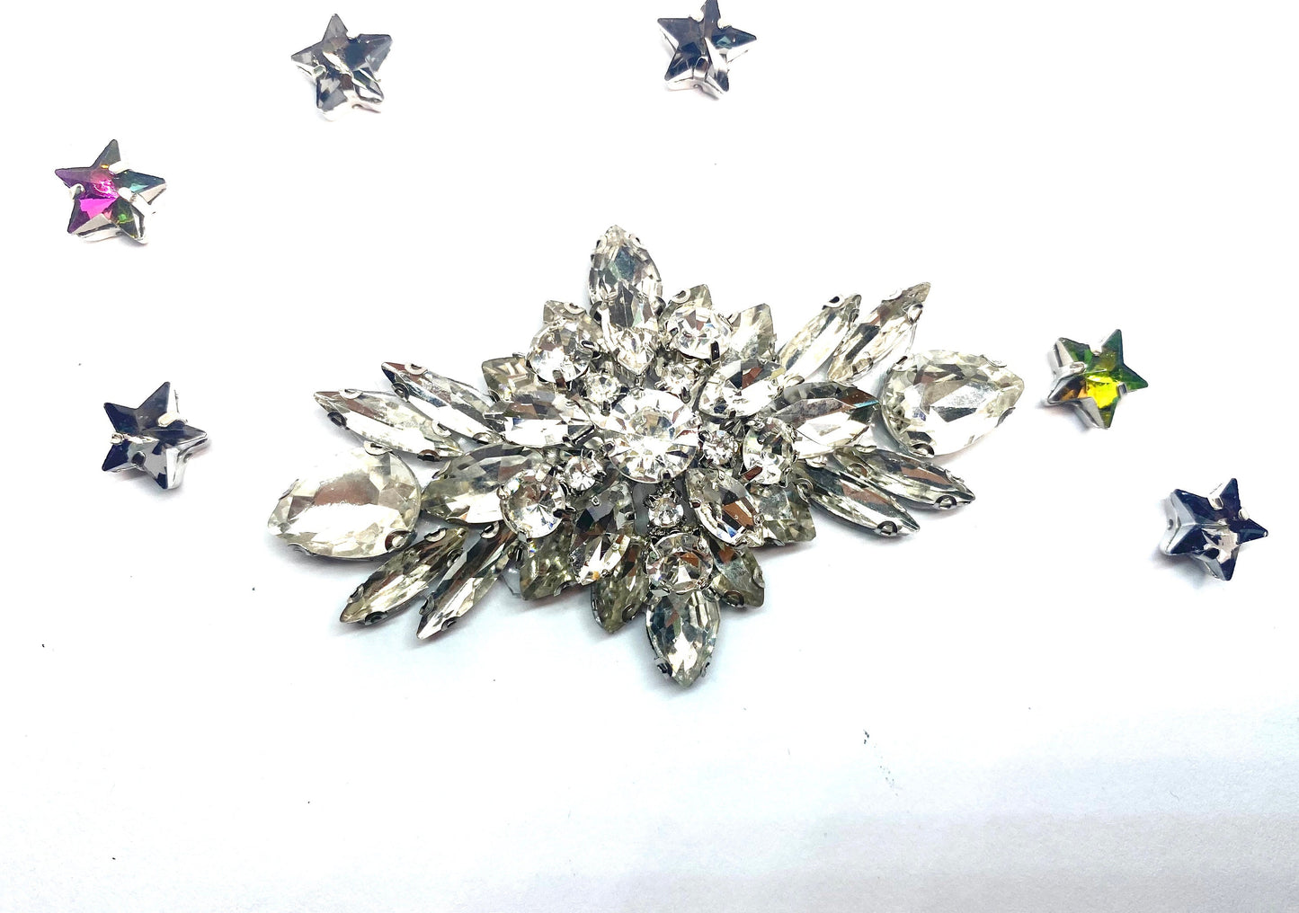 Sparkling Crystal Rhinestone Shoe Clip - Vintage Bridal Shoe Accessory for Weddings & Parties 