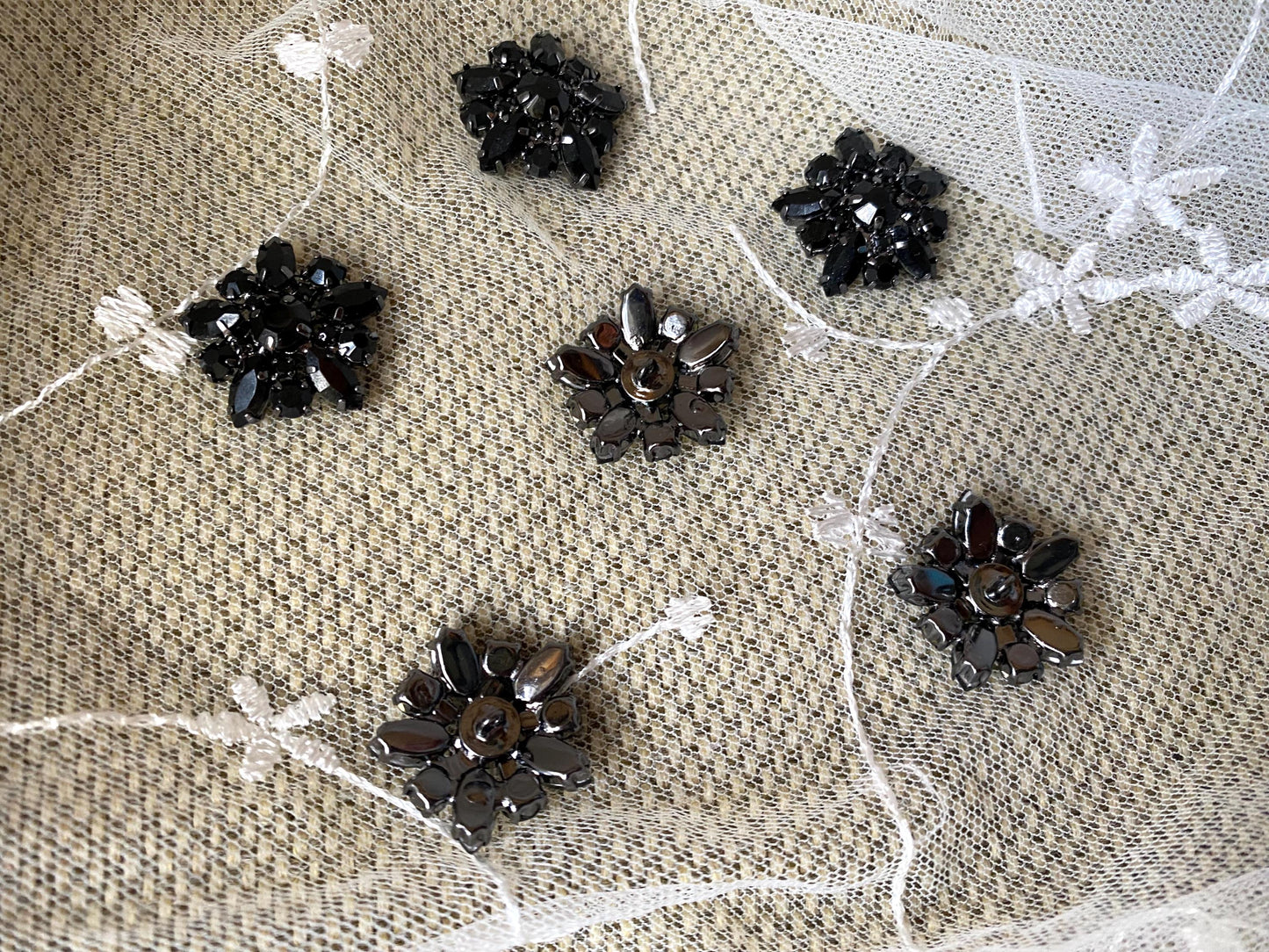 Rhinestone Flower Buttons: Black Crystal Dress Embellishments (4-Piece Set, 0.7") Black transparent black 