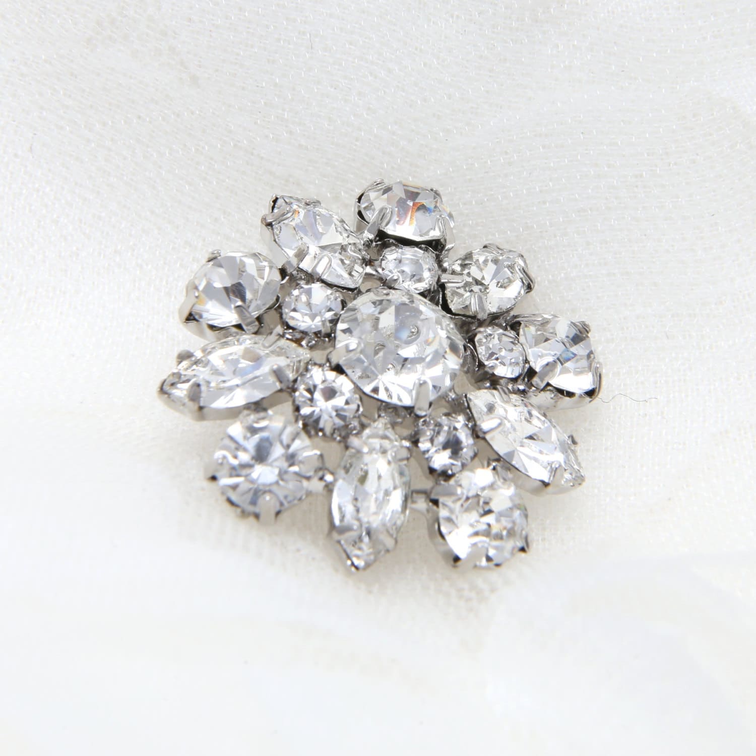 Rhinestone Crystal Shank Buttons: Gold/Silver Wedding Dress Decoration (2 Piece) Silver Gold 